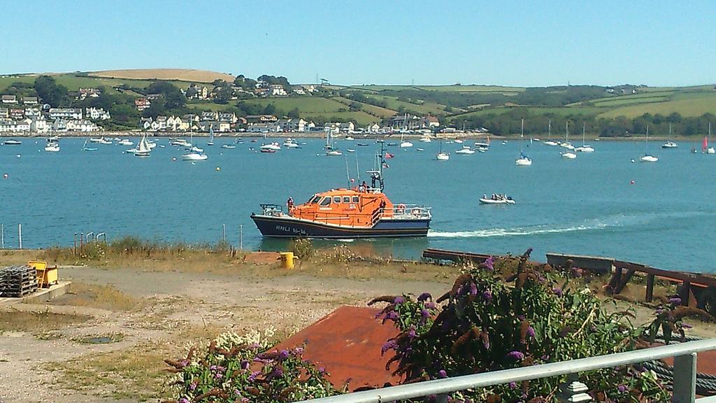 The Boat Yard Apartman Appledore Kültér fotó